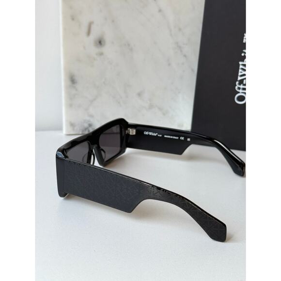 NEW Off White Troy Black Thick Rim Square Unisex Sunglasses - Picture 2 of 8
